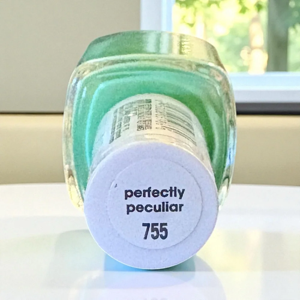💎 Essie Odd Squad Collection Vegan Nail Color Perfectly Peculiar New